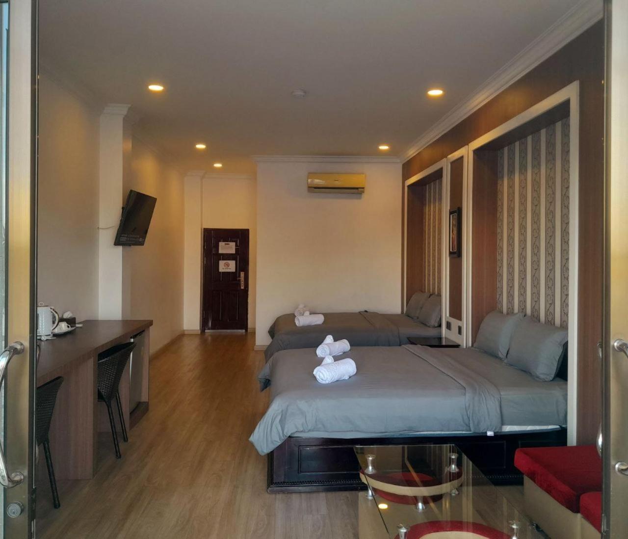 4 Rivers Hotel Phnom Penh Exterior foto